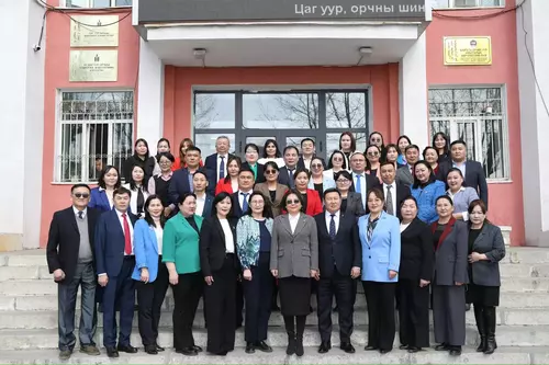 С.Одонтуяа: Ус, цаг уурын 20 гаруй өртөөний барилга, 100 гаруй харуулын байрыг байгальд ээлтэй технологиор барина